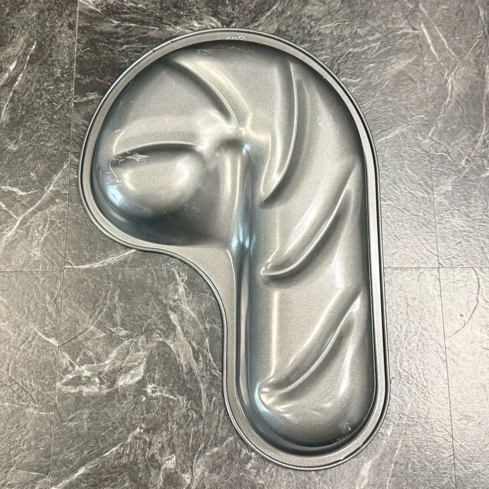 WILTON Candy Cane Cake Shaped Cake Pan